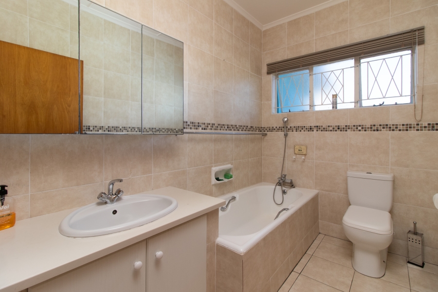 4 Bedroom Property for Sale in West Bank Eastern Cape